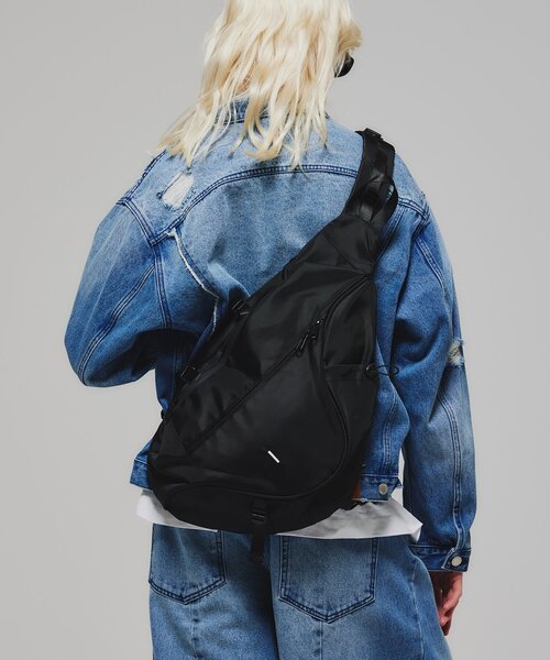 tk.TAKEO KIKUCHI(ティーケータケオキクチ)の「◆ワンショルダーボディバッグ(ボディバッグ/ウエストポーチ・レディース・ブラック・00)」の20枚目の写真