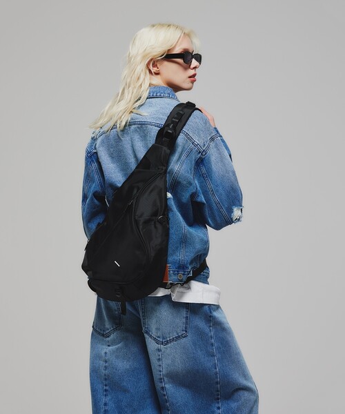 tk.TAKEO KIKUCHI(ティーケータケオキクチ)の「◆ワンショルダーボディバッグ(ボディバッグ/ウエストポーチ・レディース・ブラック・00)」の21枚目の写真