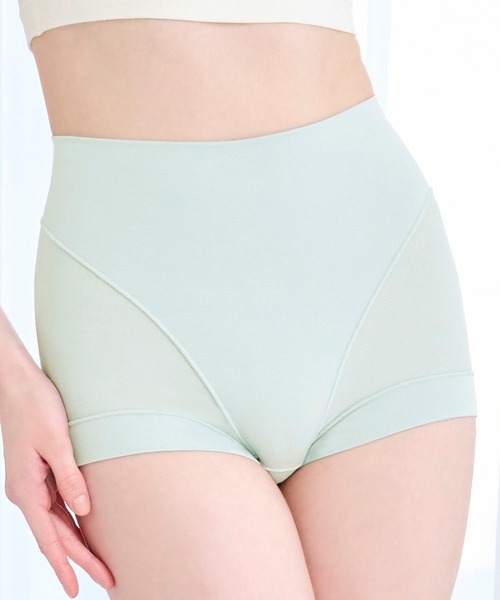BRADELIS NEWYORK（ブラデリスニューヨーク）の「ゆきねえとろりソフトシルク混ショーツ24 ブラデリス 補正下着 補整（ショーツ・レディース・ブラック/ピンクベージュ/グレー系/ラベンダー/ミント/クリーム・L/M/3L/LL/4L/S/5L）」の4枚目の写真
