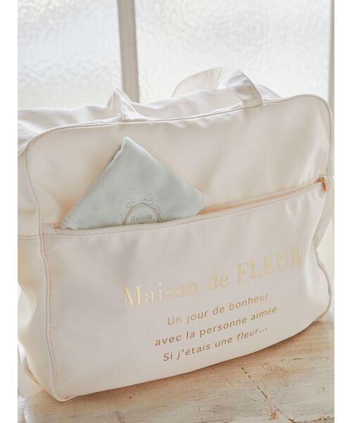 Maison de FLEUR（メゾンドフルール）の「サテンキャリーオンバッグ（ボストンバッグ・レディース・ピンクベージュ/ブラック/アイボリー/ブルー系その他7・FREE）」の11枚目の写真