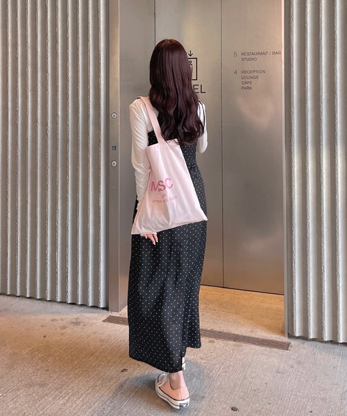 muguet（ミュゲ）の「【A4サイズ対応】ロゴトートバッグ / 推し活（トートバッグ・レディース・ブルー/グレー/レッド/ピンク/ホワイト・FREE）」の9枚目の写真