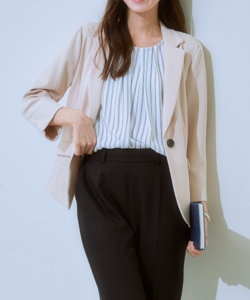 7days Life Styling(セブンデイズライフスタイリング)の「【UVカット】ストレッチダブルクロス7分袖テーラードジャケット (洗濯機OK)(テーラードジャケット・レディース・ネイビー/ライトグレー/ライトベージュ/ブラック・S/M/L/LL)」の5枚目の写真