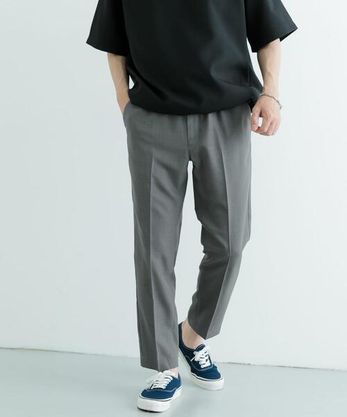 ITEMS URBANRESEARCH(アイテムズ アーバンリサーチ)の「ポリエステルトロ イージーパンツ(その他パンツ・メンズ・ベージュ/ブラック/グレー・MEDIUM/LARGE)」の1枚目の写真