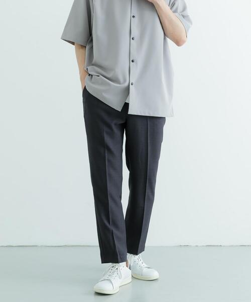 ITEMS URBANRESEARCH(アイテムズ アーバンリサーチ)の「ポリエステルトロ イージーパンツ(その他パンツ・メンズ・ベージュ/ブラック/グレー・MEDIUM/LARGE)」の4枚目の写真