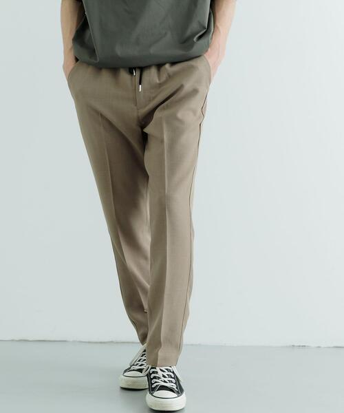 ITEMS URBANRESEARCH(アイテムズ アーバンリサーチ)の「ポリエステルトロ イージーパンツ(その他パンツ・メンズ・ベージュ/ブラック/グレー・MEDIUM/LARGE)」の16枚目の写真