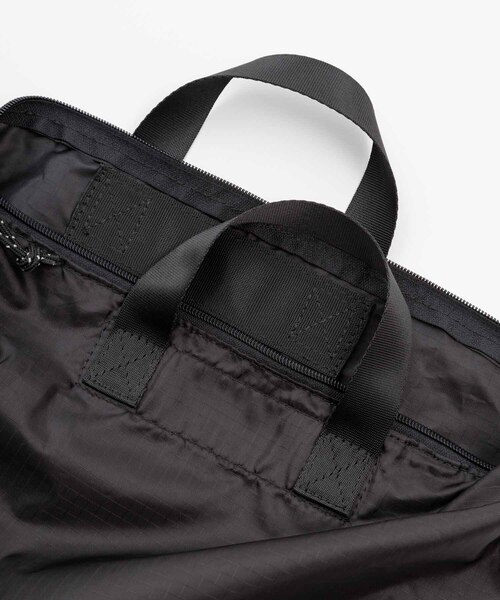 ADAM ET ROPE'（アダムエロペ）の「【TRAVEL COUTURE】RIP Packble Helmet Bag（ハンドバッグ・メンズ・ブラック・FREE）」の3枚目の写真