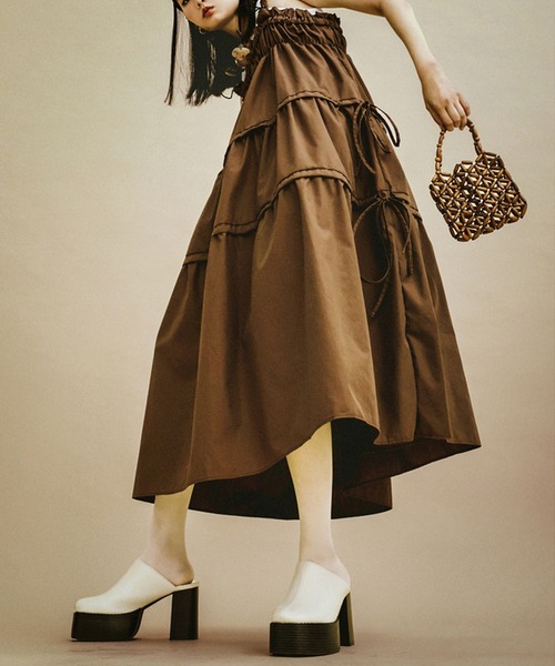 OKIRAKU（オキラク）の「☆ 【OKIRAKU/オキラク】ギャザーデザインフレアワンピース　BD20503（ワンピース・レディース・ブラック/ブラウン・FREE）」の2枚目の写真