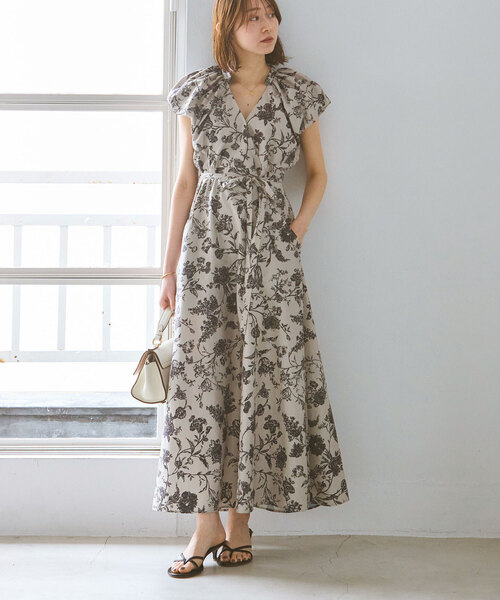 新品未使用✨NOBLE ノーブル　ヴィンテージフラワーエアリースリーブワンピース Noble（ノーブル）の「ヴィンテージフラワーエアリースリーブ