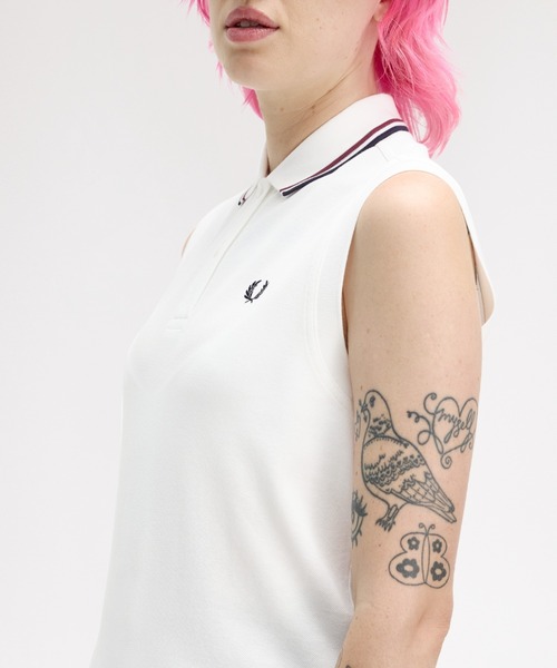 FRED PERRY(フレッドペリー)の「The Fred Perry Shirt - G7200/ノースリーブポロシャツ(ポロシャツ・レディース・ホワイト/ネイビー/ブラック/ライトピンク/オレンジ系その他/ホワイト系その他・8/10/6)」の19枚目の写真