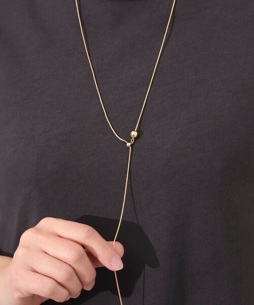 NOLLEY’S（ノーリーズ）の「ボールスライドY字ネックレス（ネックレス・レディース・シルバー/ゴールド・FREE）」の2枚目の写真