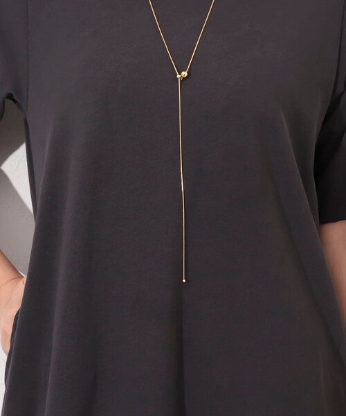 NOLLEY’S（ノーリーズ）の「ボールスライドY字ネックレス（ネックレス・レディース・シルバー/ゴールド・FREE）」の3枚目の写真