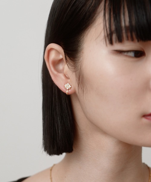 novice（ノーヴィス）の「【novice】Cross CZ Earring（イヤリング・レディース・シルバー/ゴールド・FREE）」の7枚目の写真