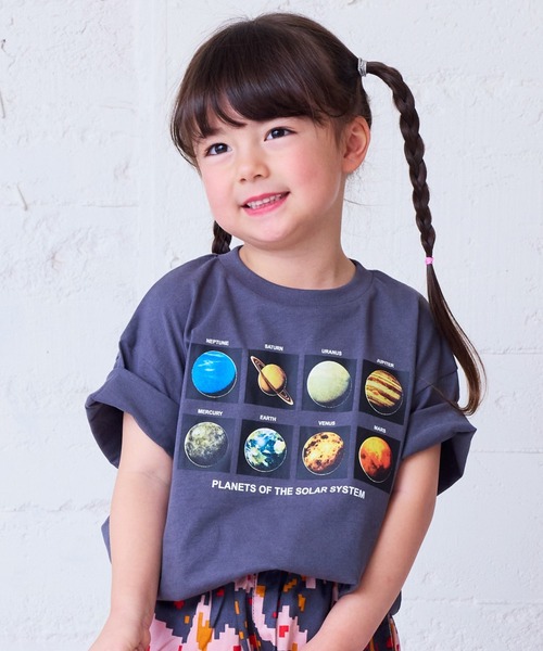 Life Support Products（ライフサポートプロダクツ）の「デイリープリントTee（80～150cm）（Tシャツ/カットソー・キッズ・ブルー/レッド/オフホワイト/パープル/ブラック/ネイビー/グリーン/アイボリー/エメラルド/ライトグレー/ライトピンク/グレー系その他/チャコール/ホワイト系その他/杢グレー/キナリ/ターコイズブルー/ライム/イエロー/オレンジ・80/120/110/100/90/140/95/130/150）」の9枚目の写真