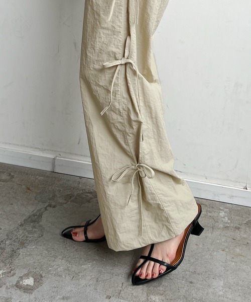 Futier land(フューティアランド)の「サイドリボンミリタリーパンツ(その他パンツ・レディース・アイボリー/ブラック/チャコールグレー・FREE)」の15枚目の写真