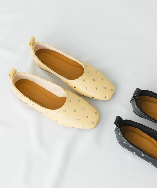 RODE SKO（ロデスコ）の「スタッズフラットシューズ（パンプス・レディース・ベージュ系その他/ブラック・36/37/38）」の21枚目の写真