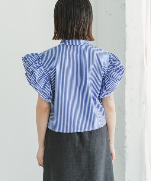 ITEMS URBANRESEARCH（アイテムズ アーバンリサーチ）の「フリルショートブラウス（シャツ/ブラウス・レディース・ストライプ/ブラック・FREE）」の17枚目の写真