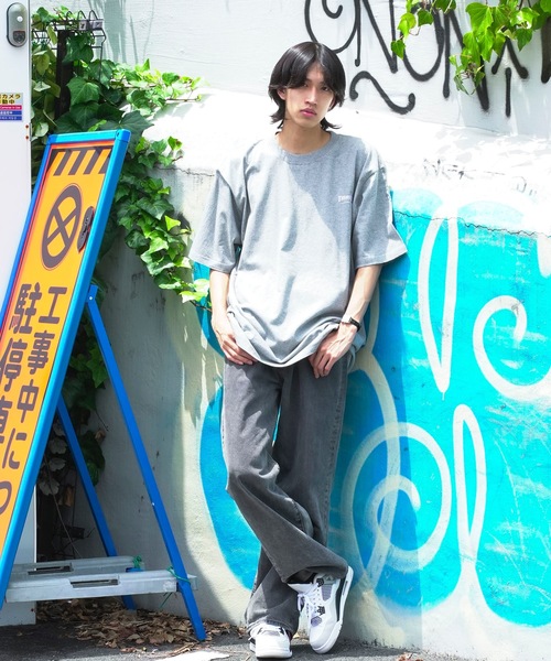 THRASHER(スラッシャー)の「HOMETOWN emb S/S T-SHIRTS/スラッシャーボックスシルエットワンポイント刺繍ブランドロゴ半袖Tシャツ(Tシャツ/カットソー・メンズ・ブラック×ホワイト/ネイビー/ブラック×グリーン/グレー×ホワイト/ホワイト×ブラック/ホワイト×ブルー・LARGE/MEDIUM/XX-LARGE/X-LARGE)」の9枚目の写真