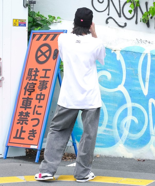 THRASHER(スラッシャー)の「HOMETOWN emb S/S T-SHIRTS/スラッシャーボックスシルエットワンポイント刺繍ブランドロゴ半袖Tシャツ(Tシャツ/カットソー・メンズ・ブラック×ホワイト/ネイビー/ブラック×グリーン/グレー×ホワイト/ホワイト×ブラック/ホワイト×ブルー・LARGE/MEDIUM/XX-LARGE/X-LARGE)」の20枚目の写真