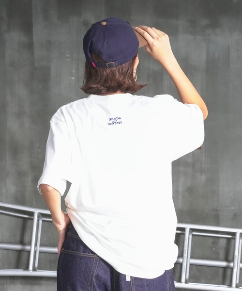THRASHER(スラッシャー)の「HOMETOWN emb S/S T-SHIRTS/スラッシャーボックスシルエットワンポイント刺繍ブランドロゴ半袖Tシャツ(Tシャツ/カットソー・メンズ・ブラック×ホワイト/ネイビー/ブラック×グリーン/グレー×ホワイト/ホワイト×ブラック/ホワイト×ブルー・LARGE/MEDIUM/XX-LARGE/X-LARGE)」の15枚目の写真