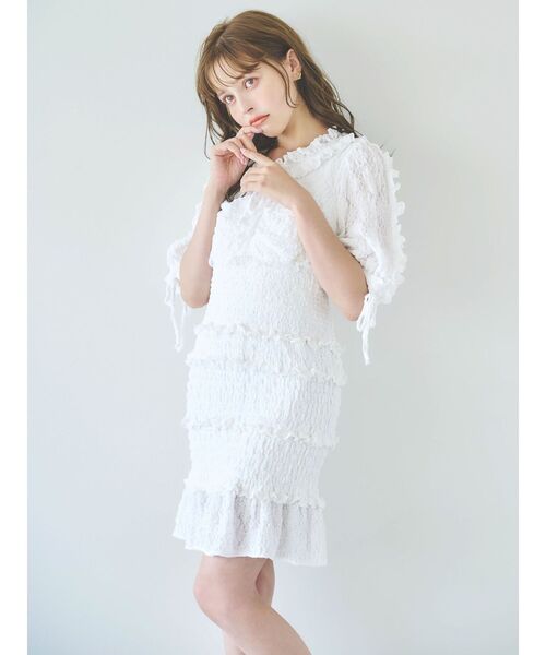 dazzlin（ダズリン）の「ベビーフリルシャーリングワンピース（ワンピース・レディース・ピンク/ネイビー/オフホワイト・SMALL/MEDIUM）」の4枚目の写真