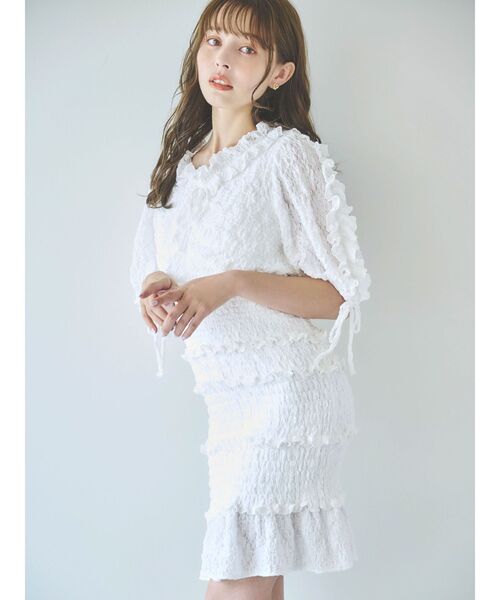 dazzlin（ダズリン）の「ベビーフリルシャーリングワンピース（ワンピース・レディース・ピンク/ネイビー/オフホワイト・SMALL/MEDIUM）」の5枚目の写真