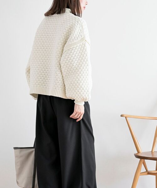 rps（アールピーエス）の「スケールあみハイネックニットプルオーバー（ニット/セーター・レディース・ラベンダー/アイボリー/マスタード/ライトベージュ・フリー）」の7枚目の写真