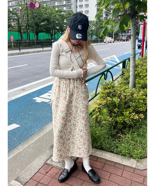 WC（ダブル シー）の「リトルフラワーカーゴロングスカート（スカート・レディース・アイボリー/ピンク・FREE）」の4枚目の写真