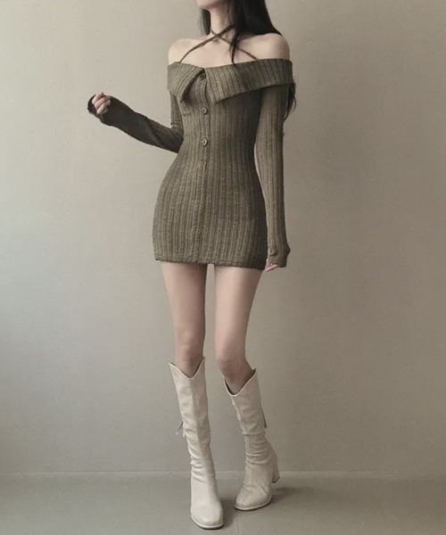 SHEENA(シーナ)の「クロスネックオフショルワイドリブニットワンピース(ワンピース・レディース・ブラック/カーキ・M)」の18枚目の写真