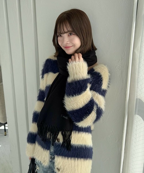 clear（クリア）の「【8色展開】無地ストール [マフラー あったか 着回し抜群]≪再入荷≫（マフラー・レディース・ブラック/グレー/レッド/ピンク/イエロー/ブルー/アイボリー/グレイッシュベージュ・F）」の22枚目の写真