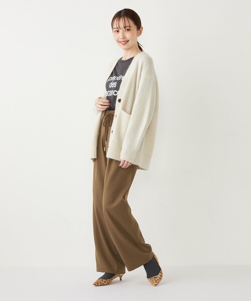 SHIPS Colors(シップス カラーズ)の「SHIPS Colors:フォックス アンゴラ ミックス Vネック カーディガン(カーディガン/ボレロ・レディース・ダークグレー/ライトグリーン/ナチュラル/ピンク・ONE SIZE)」の18枚目の写真