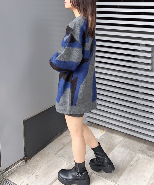 INGNI(イング)の「3色マーブル柄シャギーニットプルオーバー(ニット/セーター・レディース・グリーン/ブラック×ホワイト/グレー系4/ブラック系その他・M)」の21枚目の写真