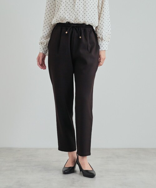 SHOO・LA・RUE（シューラルー）の「◆【S-3L/洗える】楽してきちんときれい見え イージーテーパードパンツ（その他パンツ・レディース・チャコールグレー/ブラック/ブラウン系・01/02/03/04/05）」の4枚目の写真