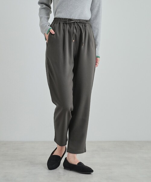 SHOO・LA・RUE（シューラルー）の「◆【S-3L/洗える】楽してきちんときれい見え イージーテーパードパンツ（その他パンツ・レディース・チャコールグレー/ブラック/ブラウン系・01/02/03/04/05）」の12枚目の写真