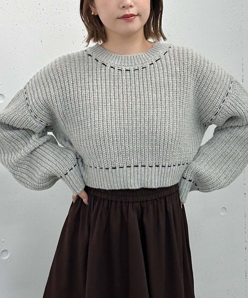 archives（アルシーヴ）の「配色ステッチメランジショートニット（ニット/セーター・レディース・ブラック/グレー/ブルー/オレンジ・MEDIUM）」の3枚目の写真