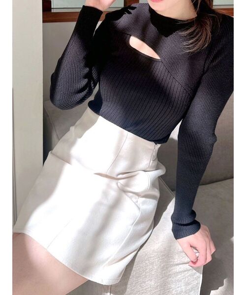 RESEXXY(リゼクシー)の「バストあきニットトップス(ニット/セーター・レディース・ブラック/ブルー/ホワイト・FREE)」の3枚目の写真