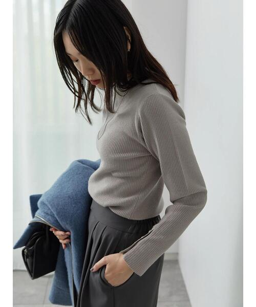 Samansa Mos2 blue（サマンサモスモスブルー）の「【Hug Knit】リブハイネックプルオーバー（ニット/セーター・レディース・オレンジ/キナリ/ブラック/グリーン/トップグレー・F）」の3枚目の写真