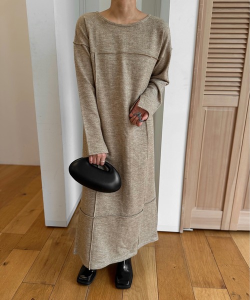 Amiur(エミレ)の「round neck relax touch ops / ラウンドネックリラックスタッチワンピース(ワンピース・レディース・ブラック/アイボリー/ベージュ・FREE)」の11枚目の写真