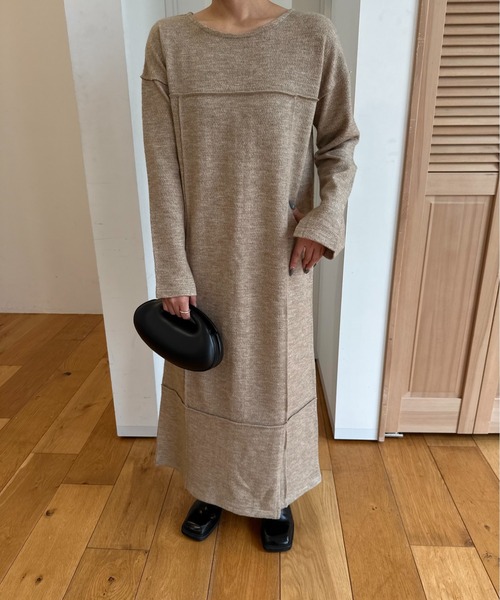 Amiur(エミレ)の「round neck relax touch ops / ラウンドネックリラックスタッチワンピース(ワンピース・レディース・ブラック/アイボリー/ベージュ・FREE)」の13枚目の写真