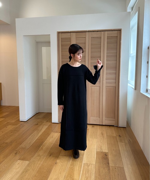 Amiur(エミレ)の「round neck relax touch ops / ラウンドネックリラックスタッチワンピース(ワンピース・レディース・ブラック/アイボリー/ベージュ・FREE)」の15枚目の写真