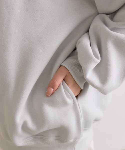 OLIVE des OLIVE（オリーブデオリーブ）の「【SNSで話題/裏起毛】おめかしネコスウェット（スウェット・レディース・オフホワイト/サックスブルー/スミクロ/ピンク・FREE）」の11枚目の写真