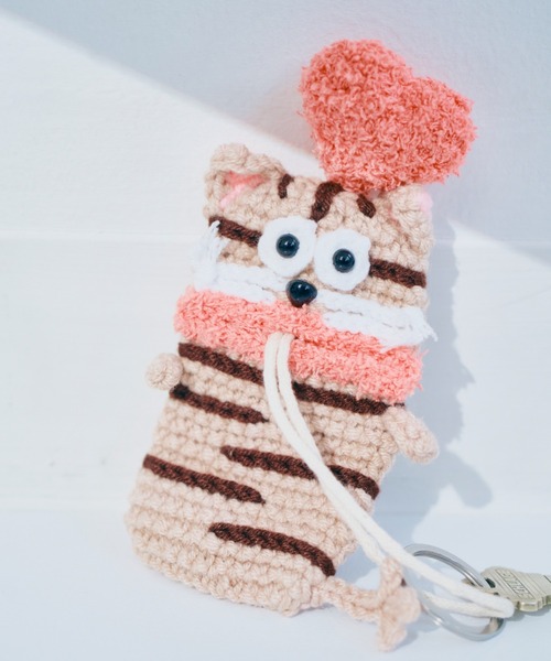 macaroni edge（マカロニエッジ）の「〈macaroni edge/マカロニエッジ〉毛糸のマスコット キーケース ネコ（キーケース/キーアクセサリー・レディース・ブラウン/グレー/ブラック・ONE SIZE）」の3枚目の写真