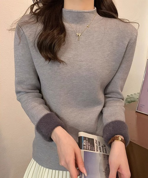 aimoha(アイモハ)の「裏起毛モックネックトップス(Tシャツ/カットソー・レディース・ブラック/ライトグレー/ベージュ/ホワイト/グリーン/ライトベージュ・FREE)」の1枚目の写真