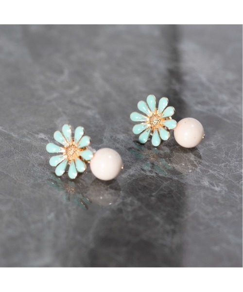 tone（トーン）の「【Agaro】No.263p　フラワー　天然石　ピアスアレルギー対応　サージカルステンレス(MA)（ピアス（両耳用）・レディース・その他3/イエロー/ブラック/グリーン/その他5/その他6/その他2/ブラウン/その他7/その他8/その他9/その他10/その他11・FREE）」の3枚目の写真