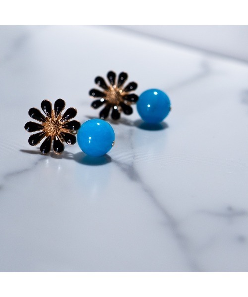 tone（トーン）の「【Agaro】No.263p　フラワー　天然石　ピアスアレルギー対応　サージカルステンレス(MA)（ピアス（両耳用）・レディース・その他3/イエロー/ブラック/グリーン/その他5/その他6/その他2/ブラウン/その他7/その他8/その他9/その他10/その他11・FREE）」の2枚目の写真