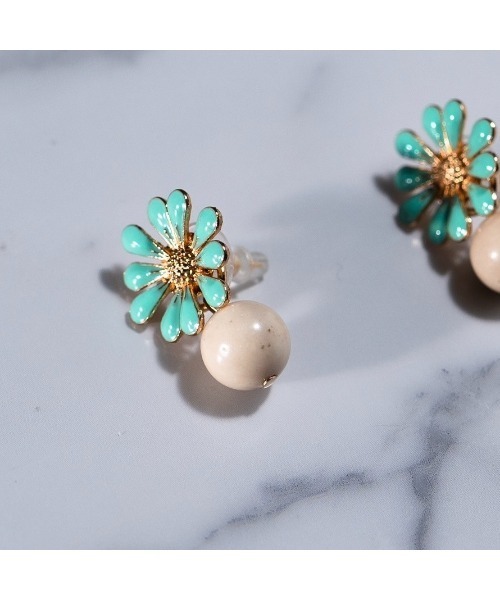 tone（トーン）の「【Agaro】No.263p　フラワー　天然石　ピアスアレルギー対応　サージカルステンレス(MA)（ピアス（両耳用）・レディース・その他3/イエロー/ブラック/グリーン/その他5/その他6/その他2/ブラウン/その他7/その他8/その他9/その他10/その他11・FREE）」の19枚目の写真