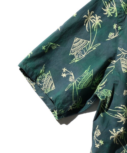 BEAMS PLUS（ビームスプラス）の「バティック プリント オープンカラー シャツ（シャツ/ブラウス・メンズ・オレンジ/グリーン・S/L/M/XL）」の13枚目の写真