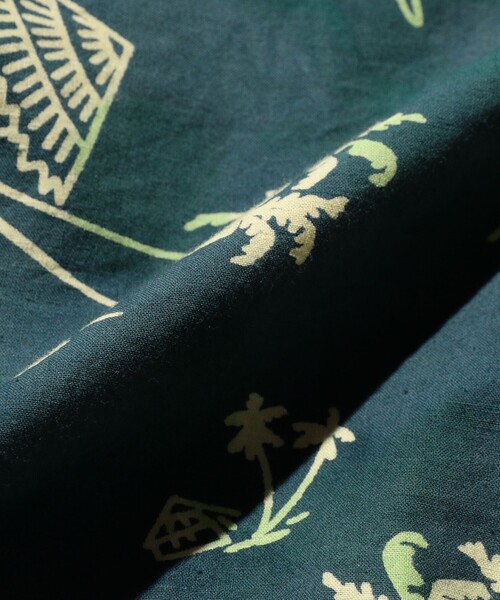 BEAMS PLUS（ビームスプラス）の「バティック プリント オープンカラー シャツ（シャツ/ブラウス・メンズ・オレンジ/グリーン・S/L/M/XL）」の15枚目の写真