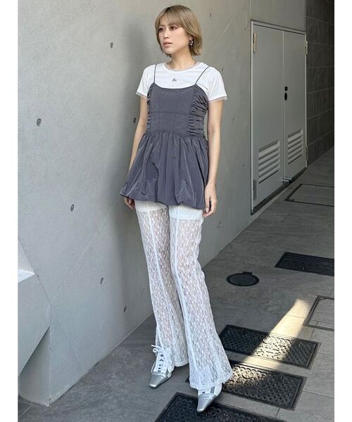 MURUA(ムルーア)の「レースフレアパンツ(その他パンツ・レディース・ホワイト/ブラック・FREE)」の6枚目の写真