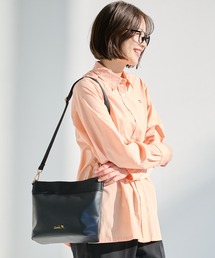 フェイクレザー ショルダーバッグ