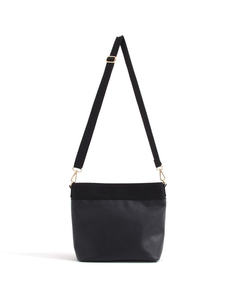 Arnold Palmer（アーノルドパーマー）の「フェイクレザー ショルダーバッグ（ショルダーバッグ・レディース・ベージュ/ブラック・F）」の8枚目の写真